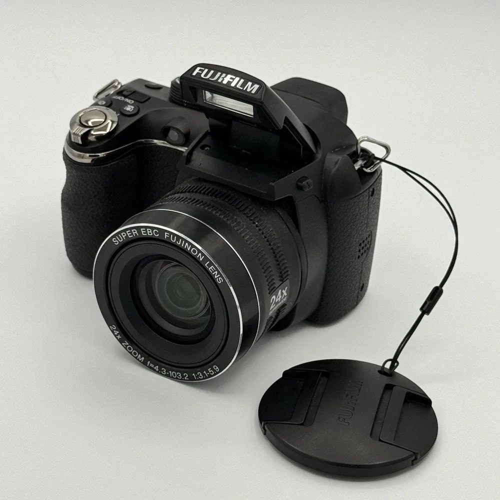 Fujifilm FinePix S4250 14MP Digital‎ Camera 24x Zoom Tested Box Manual Bundle